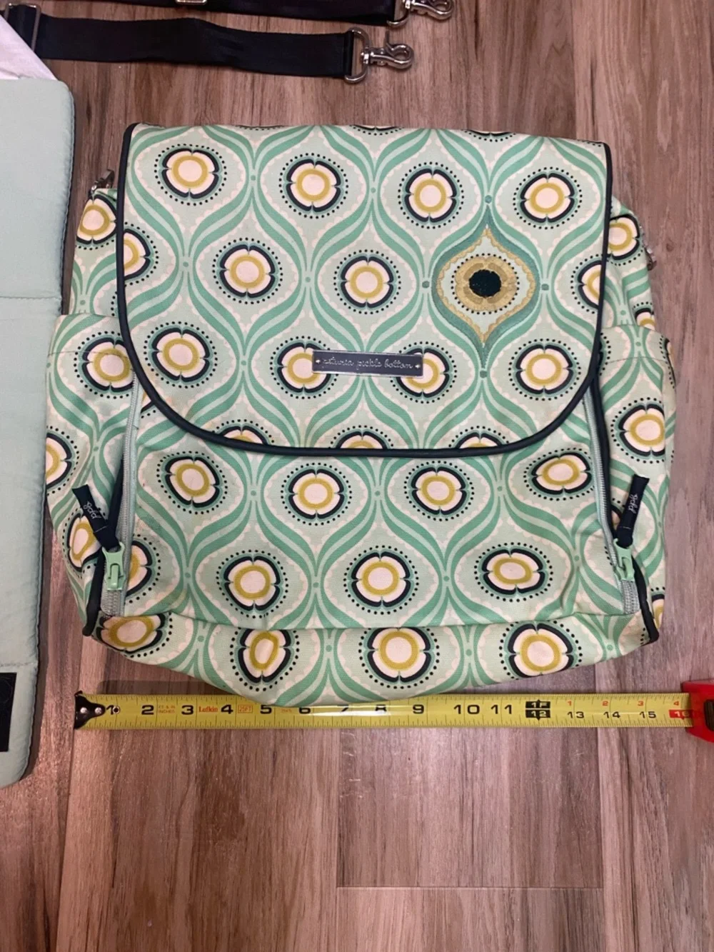 PETUNIA PICKLE BOTTOM BOTTOM BOXY BACKPACK CONVERTIBLE STRAP CAPTIVATING CORINTH